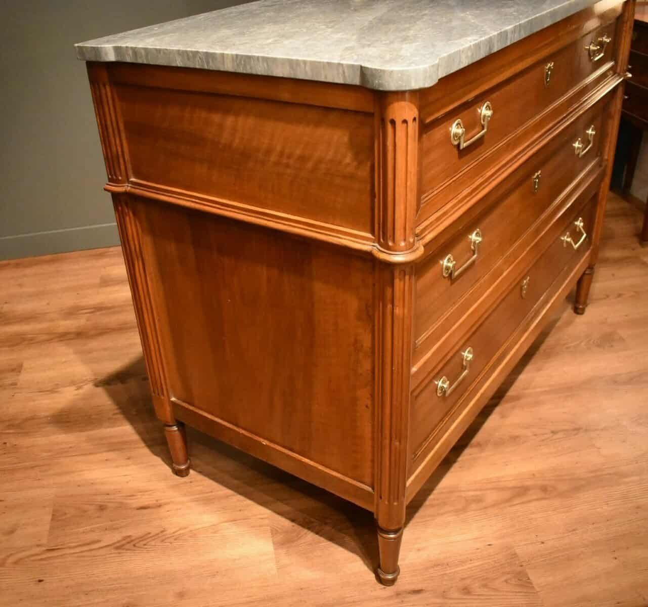 Louis XVI Walnut Chest Of Drawers - JAA