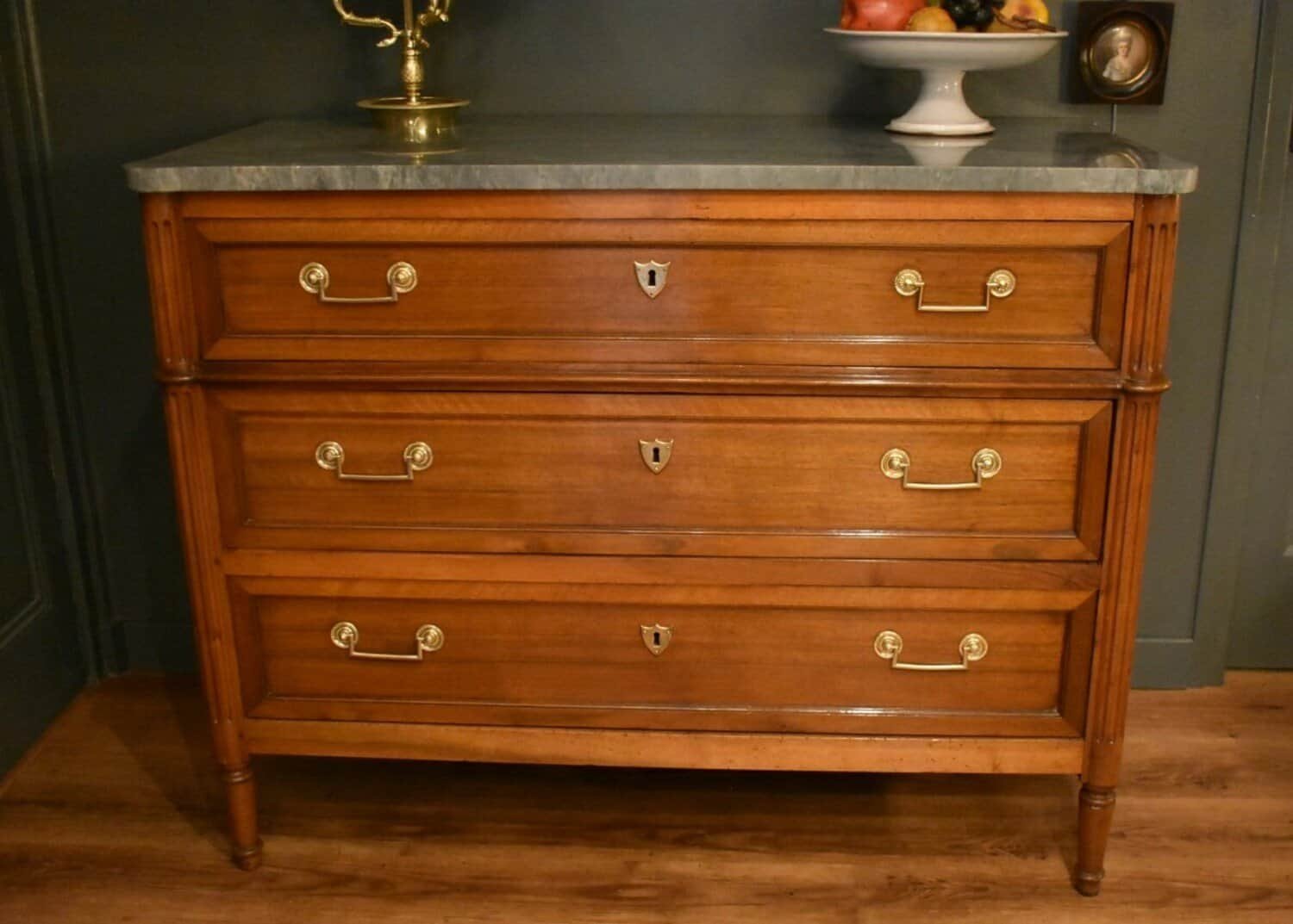 Louis XVI Walnut Chest Of Drawers - JAA