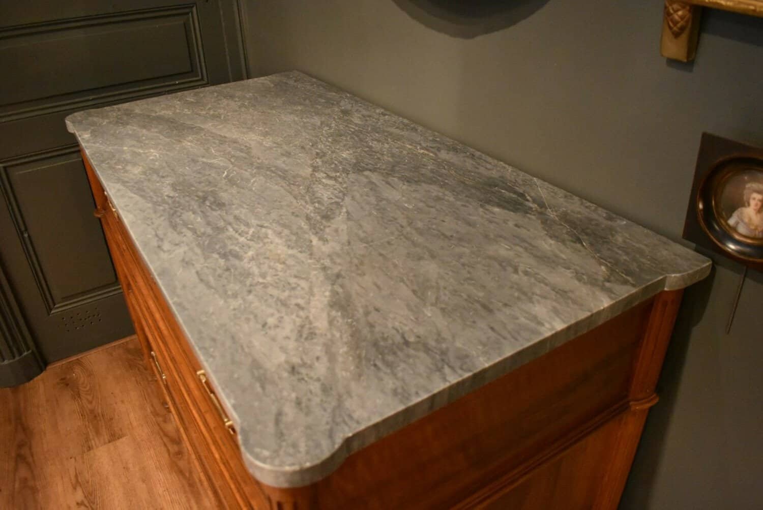 Louis XVI Walnut Chest Of Drawers - JAA