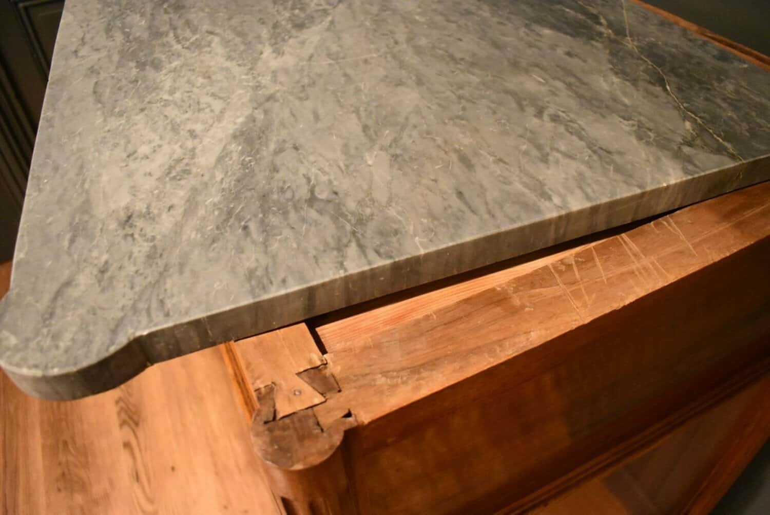 Louis XVI Walnut Chest Of Drawers - JAA