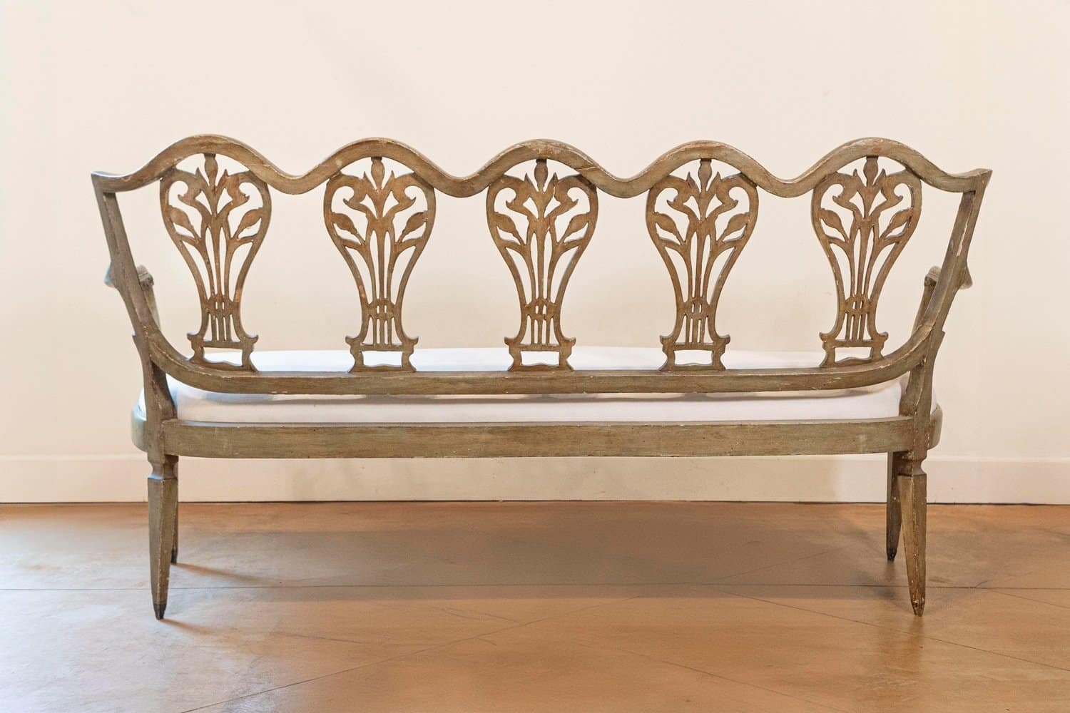Venetian Late 18th Century Painted and Gilt Sofa with Floral and Lyre Motifs - JAA