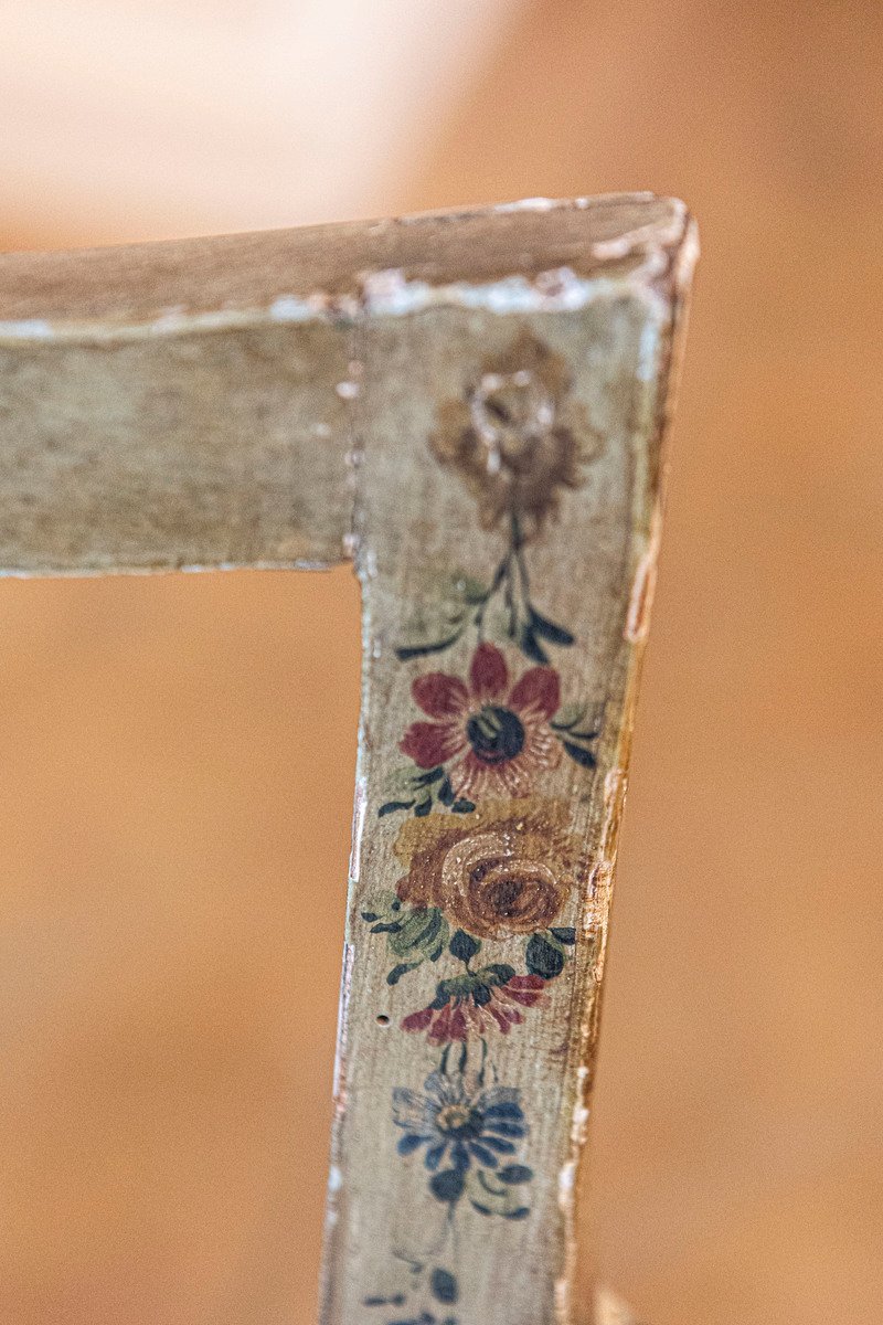 Venetian Late 18th Century Painted and Gilt Sofa with Floral and Lyre Motifs - JAA