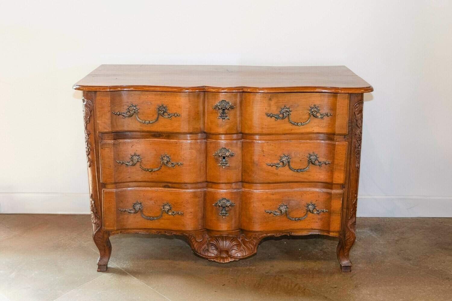 French 1720s Regence Walnut Commode in the Manner of the Thomas and Pierre Hache - JAA