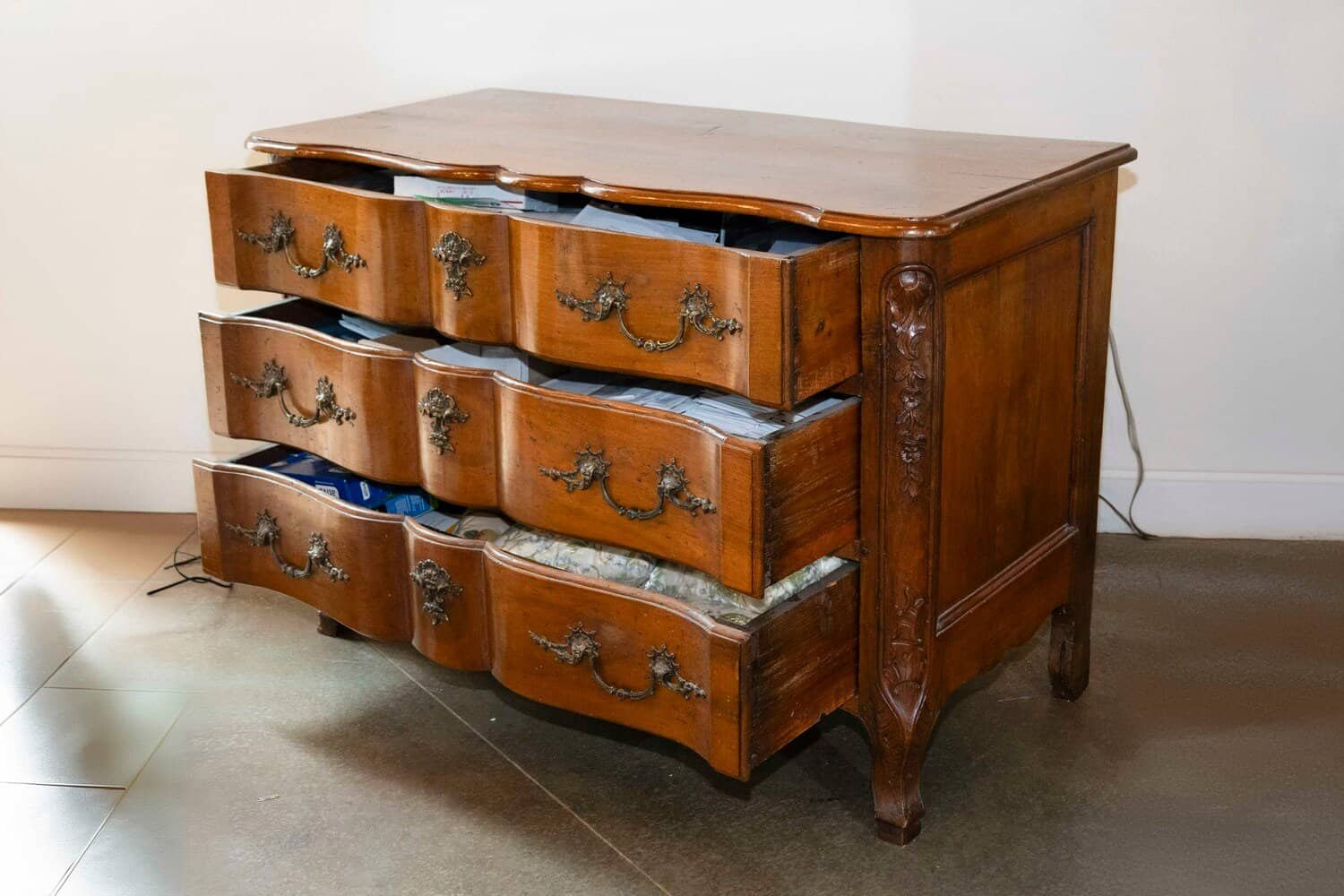French 1720s Regence Walnut Commode in the Manner of the Thomas and Pierre Hache - JAA