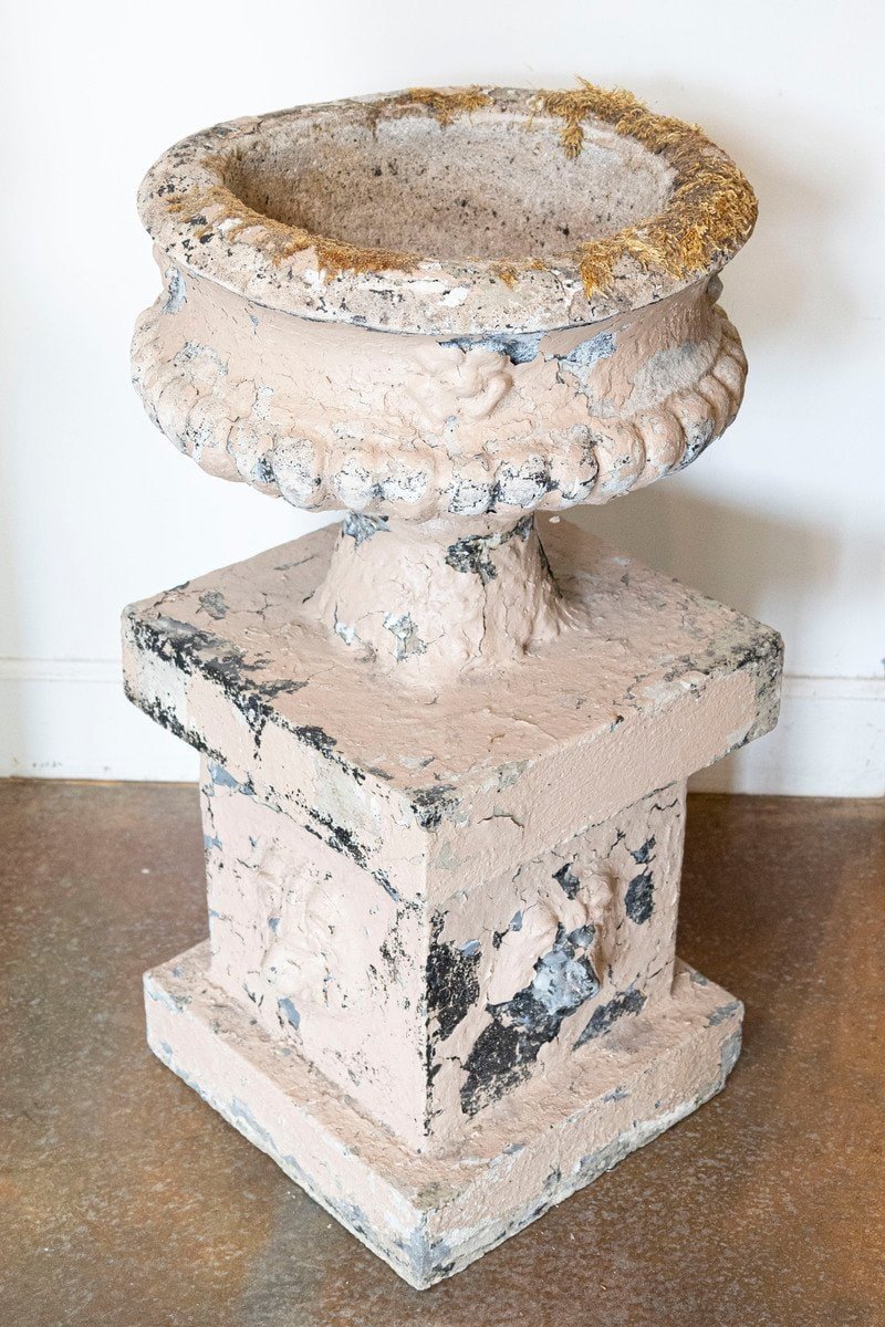 English 1900s Edwardian Period Pair of Reconstituted Stone Urns with Lion Heads - JAA
