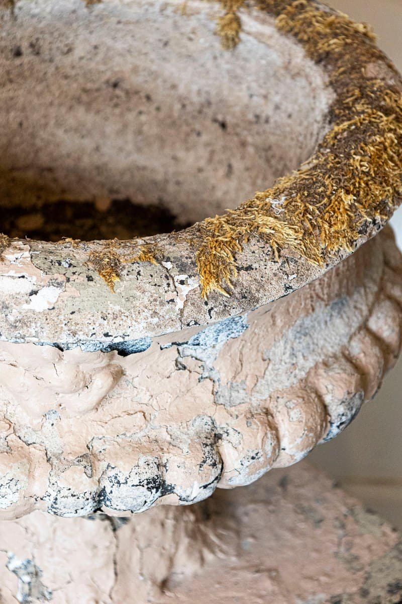 English 1900s Edwardian Period Pair of Reconstituted Stone Urns with Lion Heads - JAA