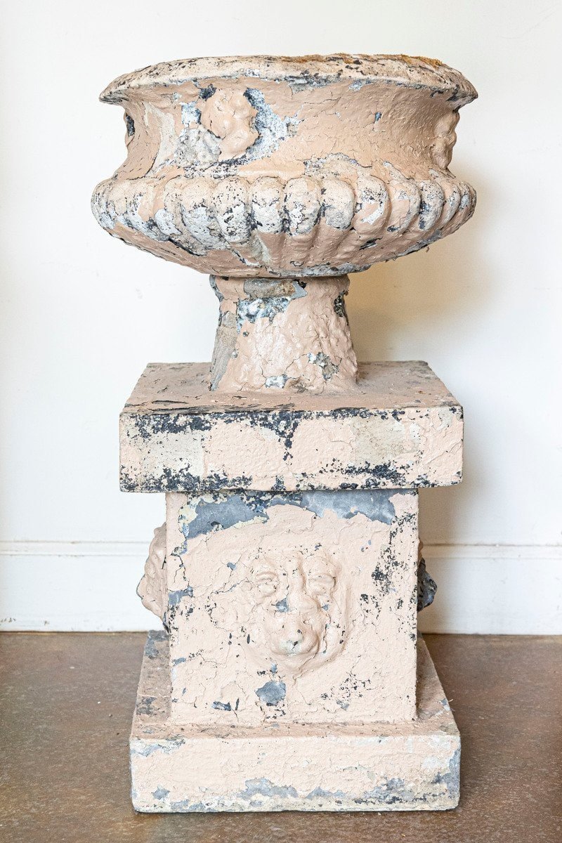 English 1900s Edwardian Period Pair of Reconstituted Stone Urns with Lion Heads - JAA