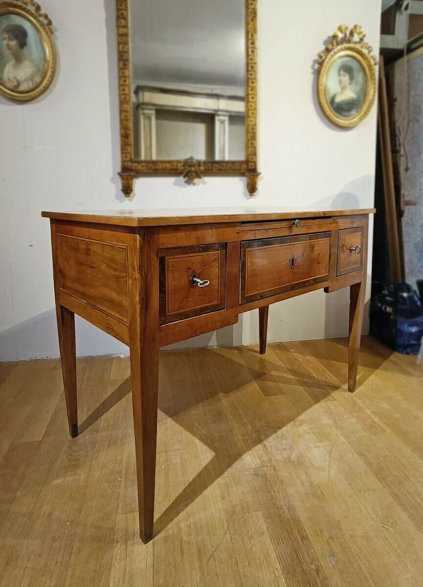 Second Half Of The 18th Century Small Neoclassical Venereed Writing Desk - JAA