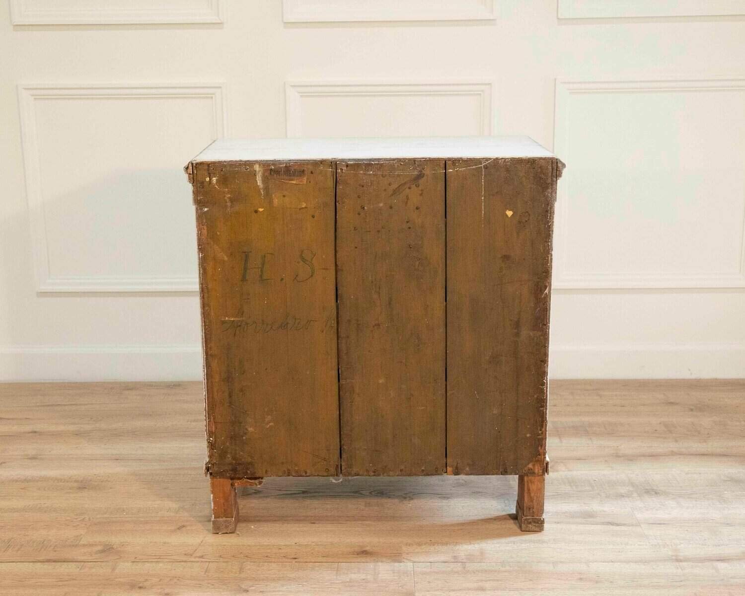 Wonderful Danish chest with columns and carvings, 19th C - JAA