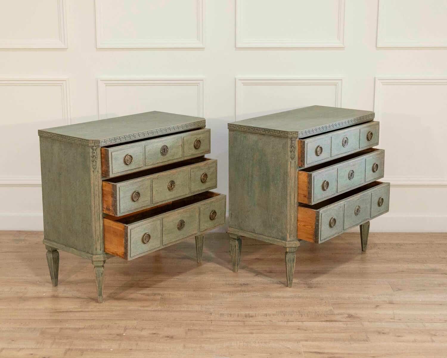 Pair of Stunning Swedish chest of drawers, richly carved, circa 100 years old. - JAA