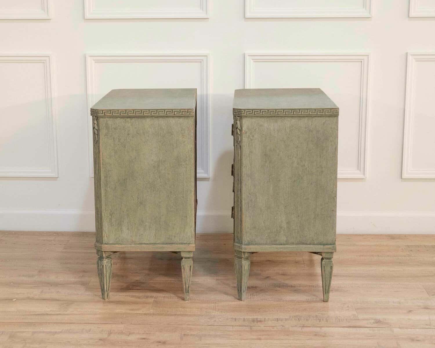 Pair of Stunning Swedish chest of drawers, richly carved, circa 100 years old. - JAA