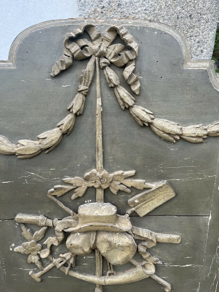 Italian 18th Century Neoclassical Lacquered and Gilded Demi-Lune Console - JAA