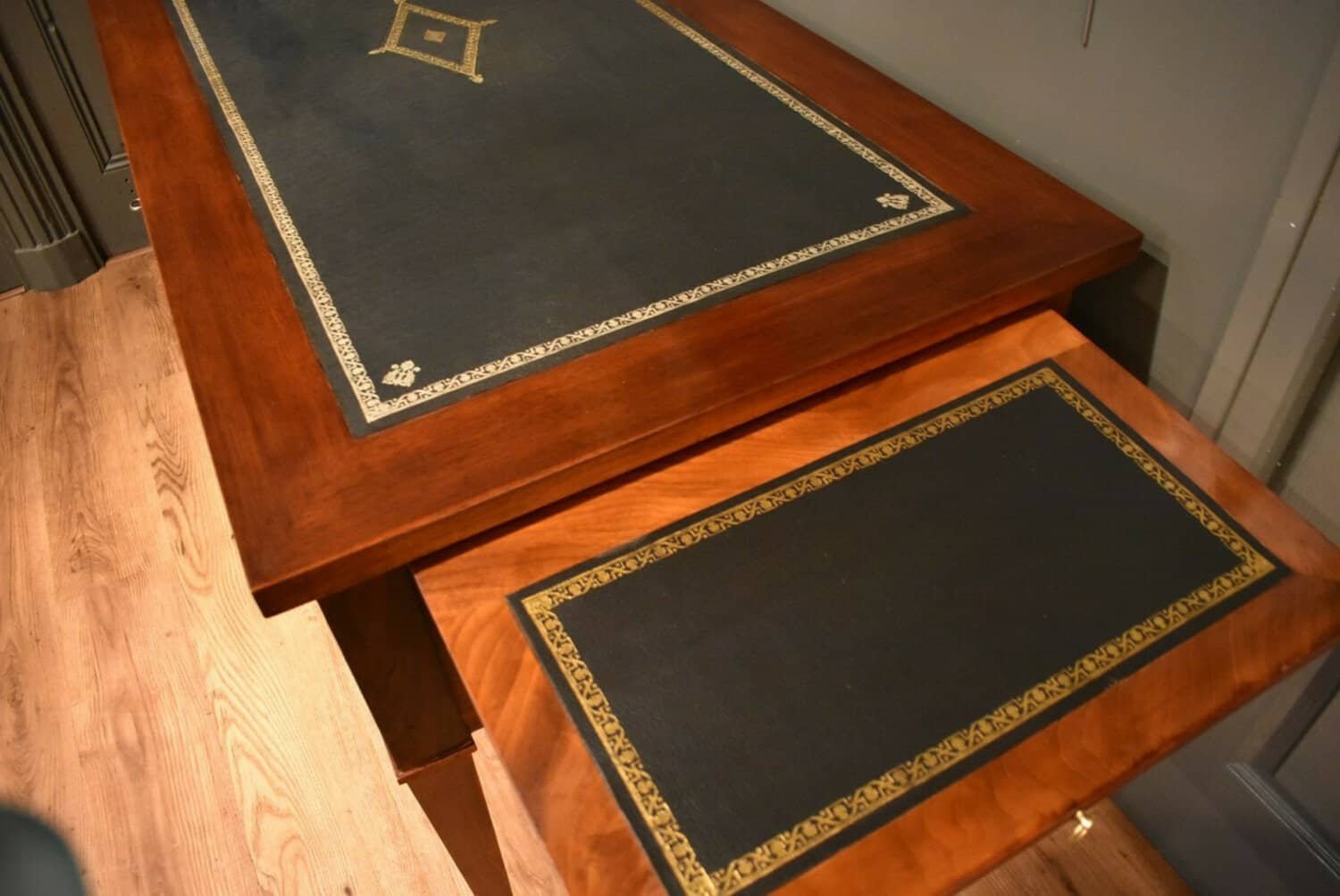 Louis XVI Style Bureau Plat - JAA