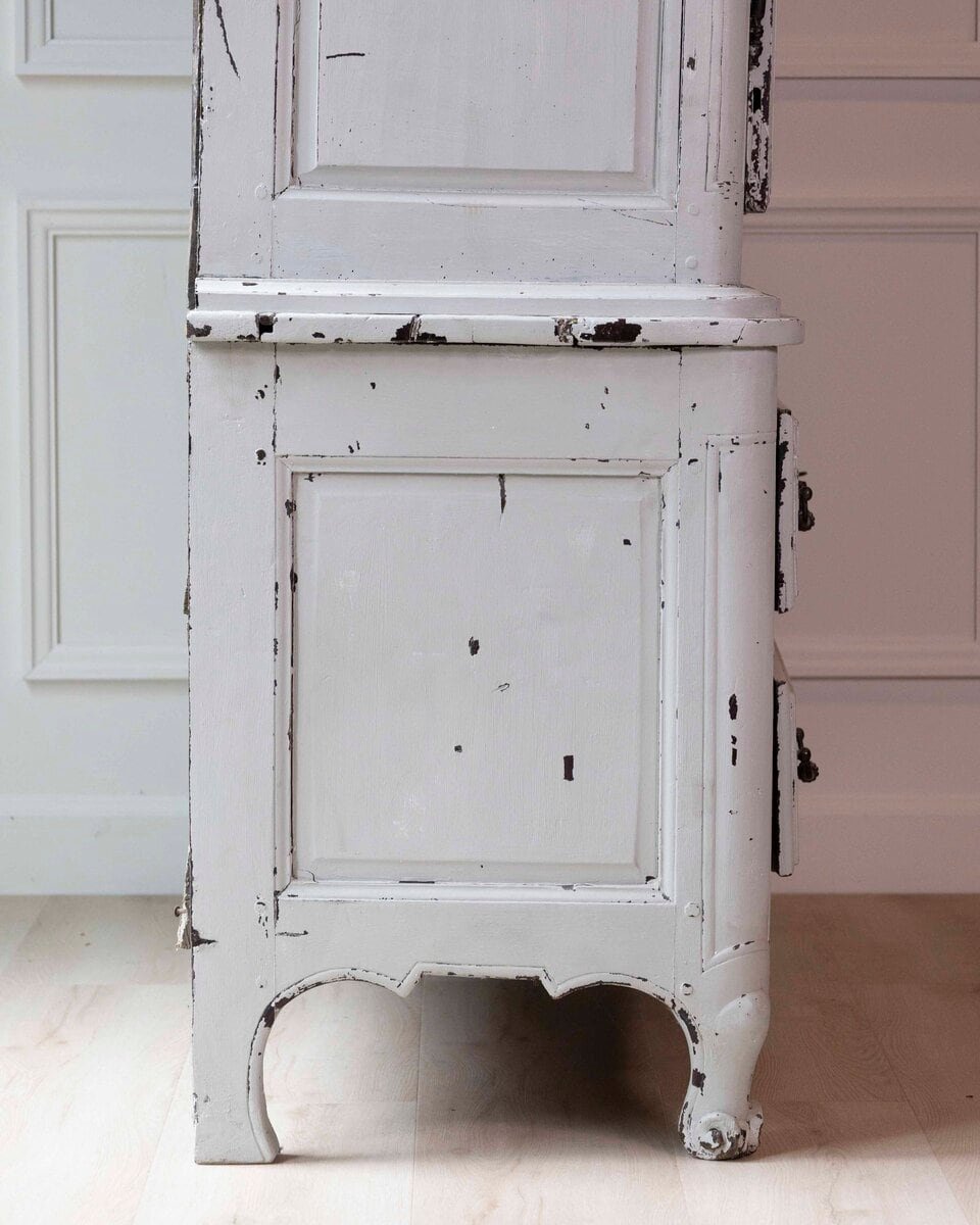 Southwestern French 1760s Louis XV Buffet à Deux-Corps with Chicken Wire Doors - JAA