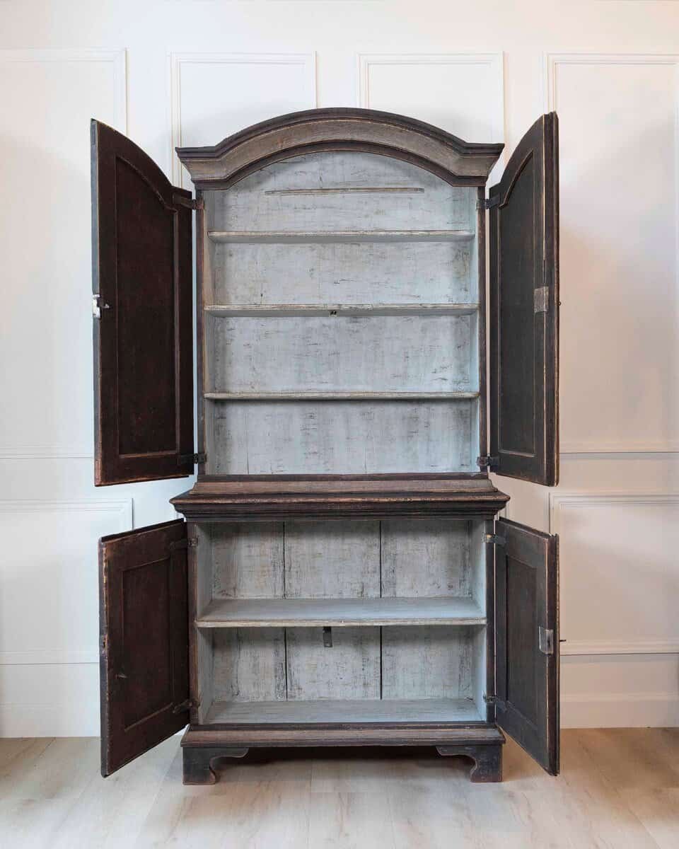 An antique Swedish two-piece cupboard in black and grey. - JAA