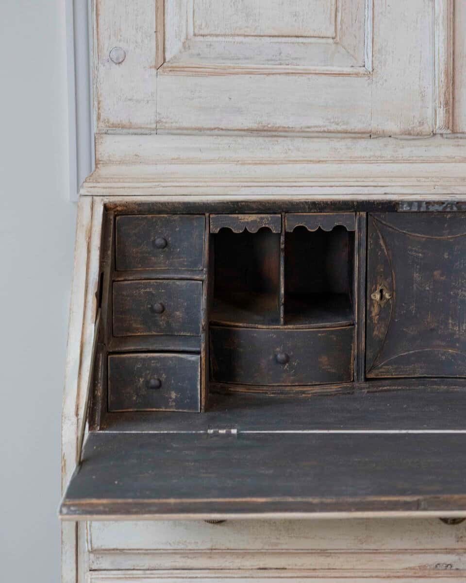 Writing cupboard from around 1800 hundered in pine, Sweden - JAA