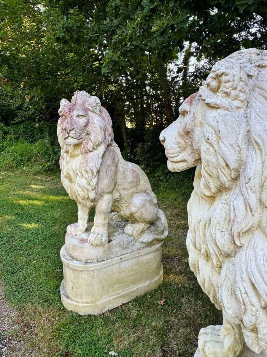English 20th Century Pair of Monumental Cast-Stone Lions on Pedestals with Weathered Patinas - JAA