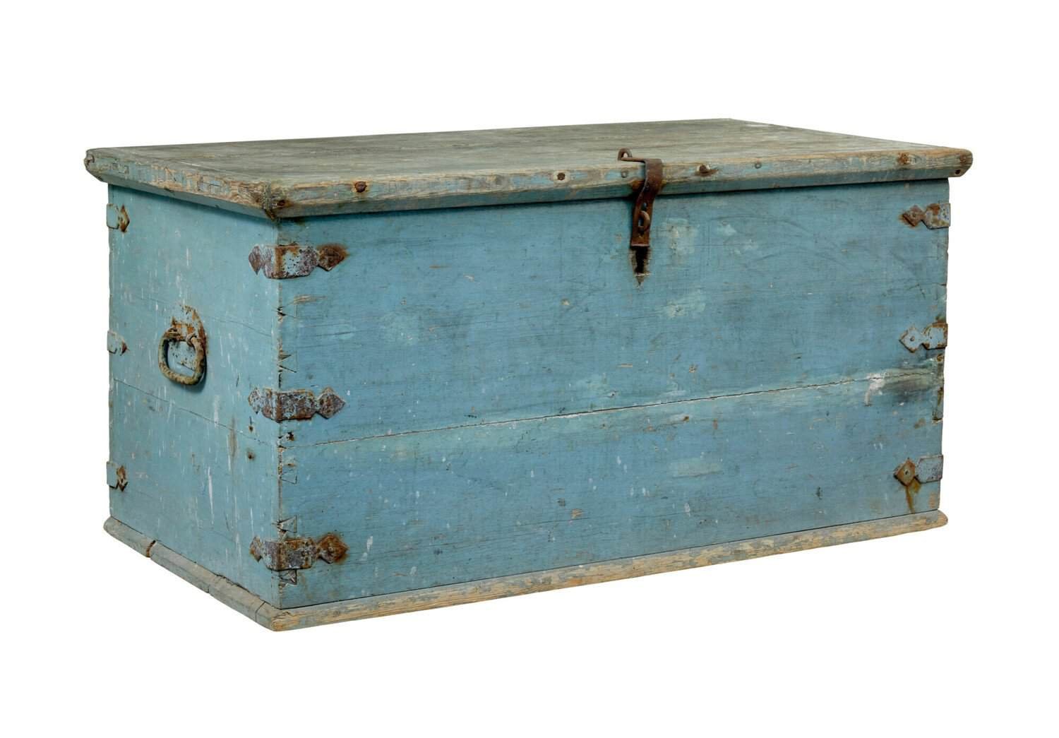 19th century Swedish painted trunk/chest circa 1860. - JAA