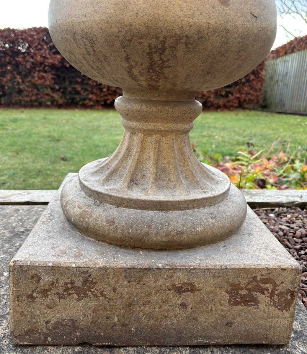 English 19th Century Late Victorian Cast-Iron Garden Urns, Pair - JAA