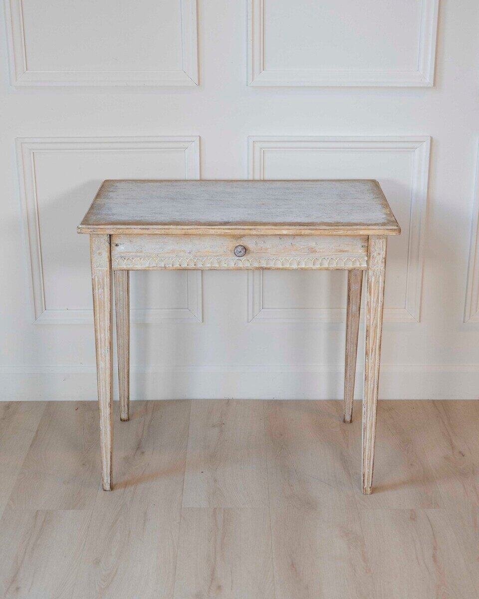 Swedish Early 20th Century Gustavian Style Side Table, c.1900 - JAA