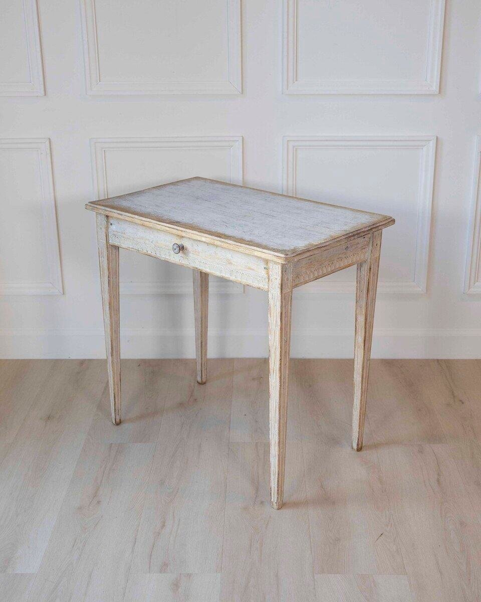 Swedish Early 20th Century Gustavian Style Side Table, c.1900 - JAA