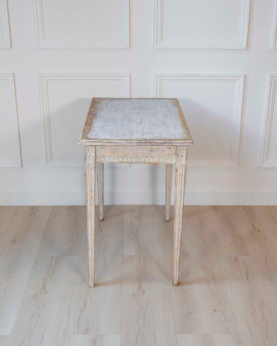Swedish Early 20th Century Gustavian Style Side Table, c.1900 - JAA