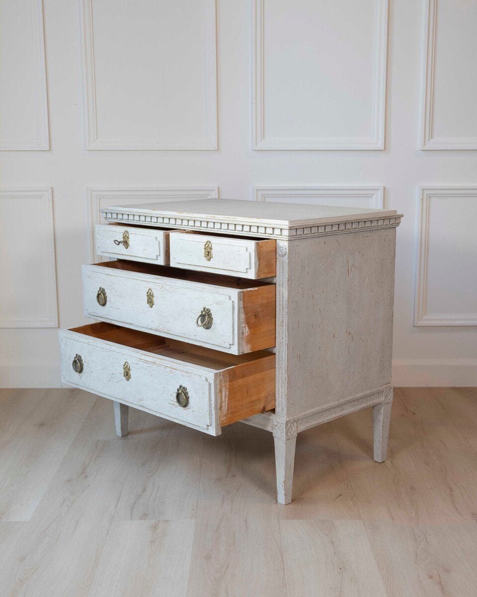 Swedish Gustavian Period Painted Three-Drawer Chest with Dentil Molding, Late 18th Century - JAA