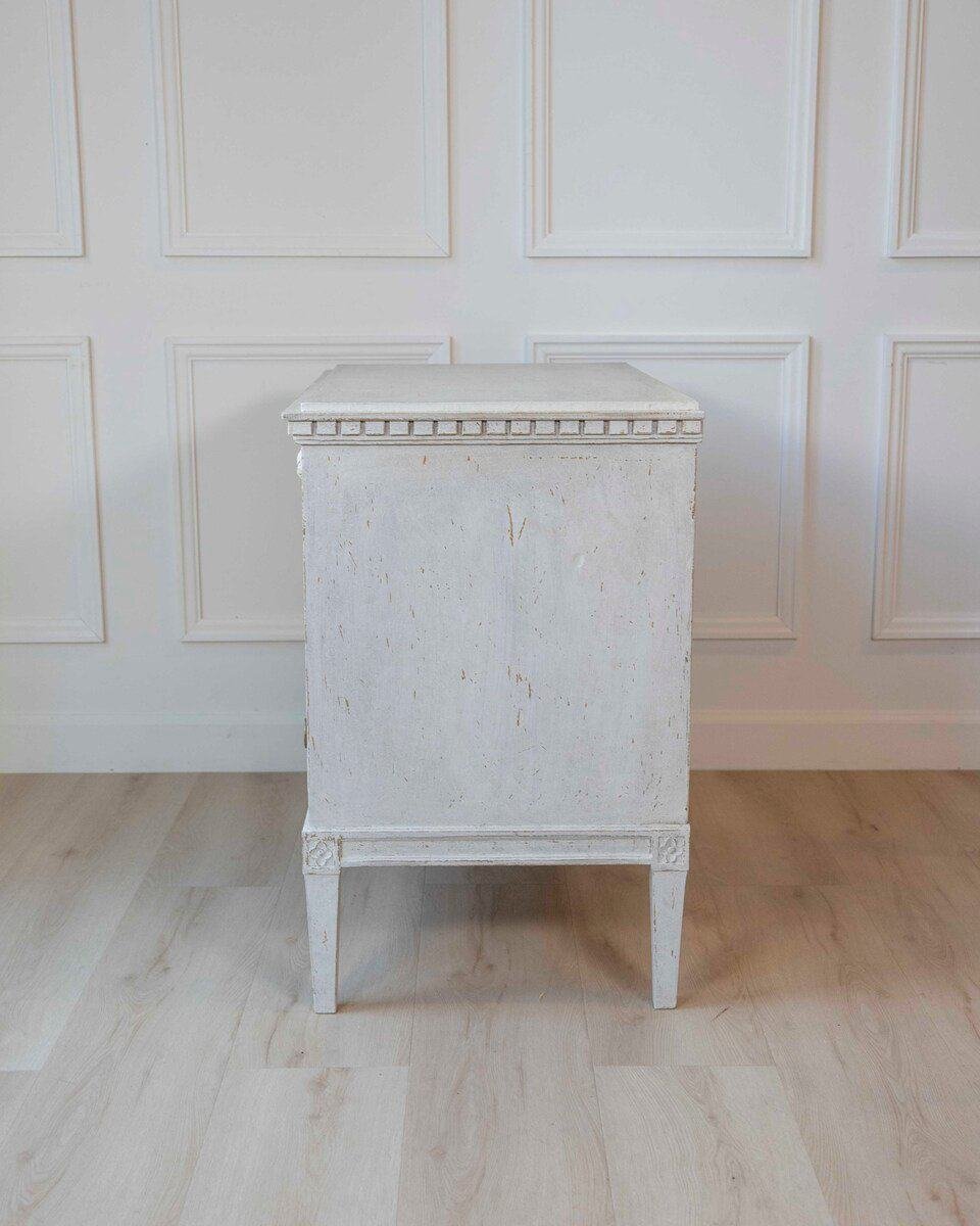 Swedish Gustavian Period Painted Three-Drawer Chest with Dentil Molding, Late 18th Century - JAA