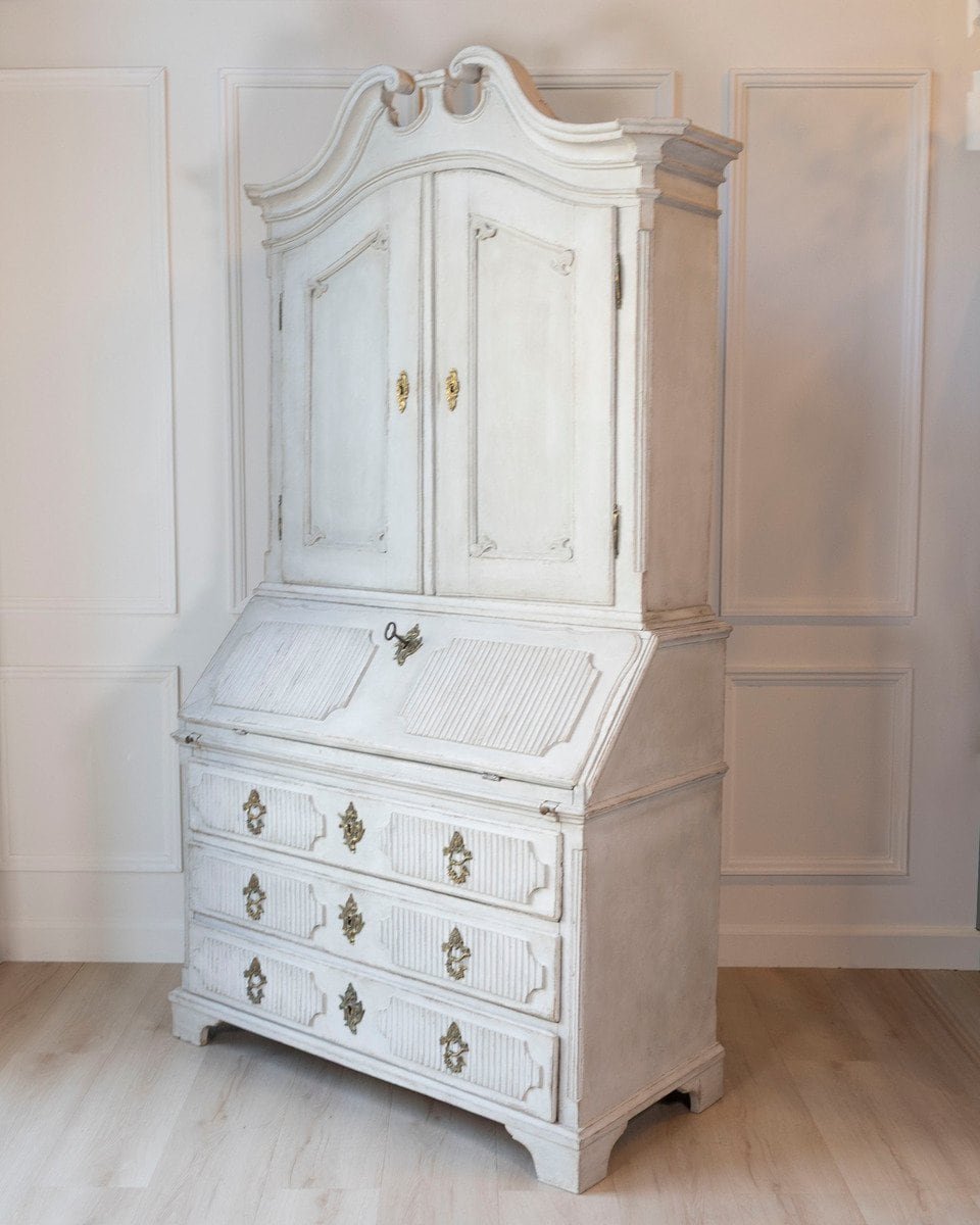 Scandinavian 18th Century Carved Two-Part Bureau, c.1770 - JAA