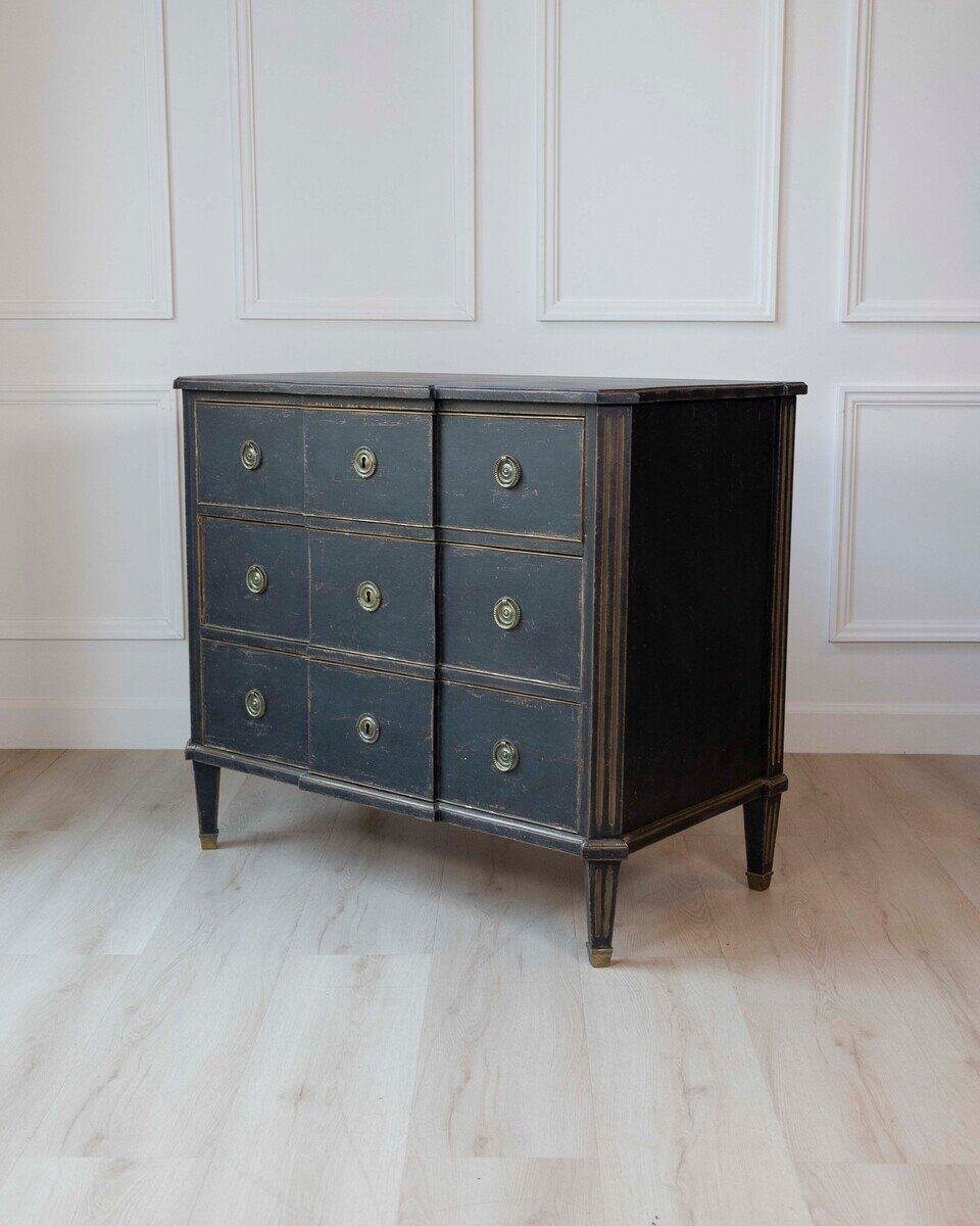 Scandinavian Early 20th Century Black-Painted Chest - JAA