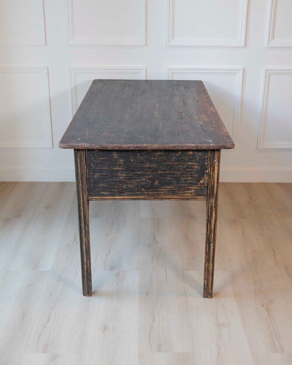 Swedish 18th Century Gustavian Painted Desk, c.1780 - JAA