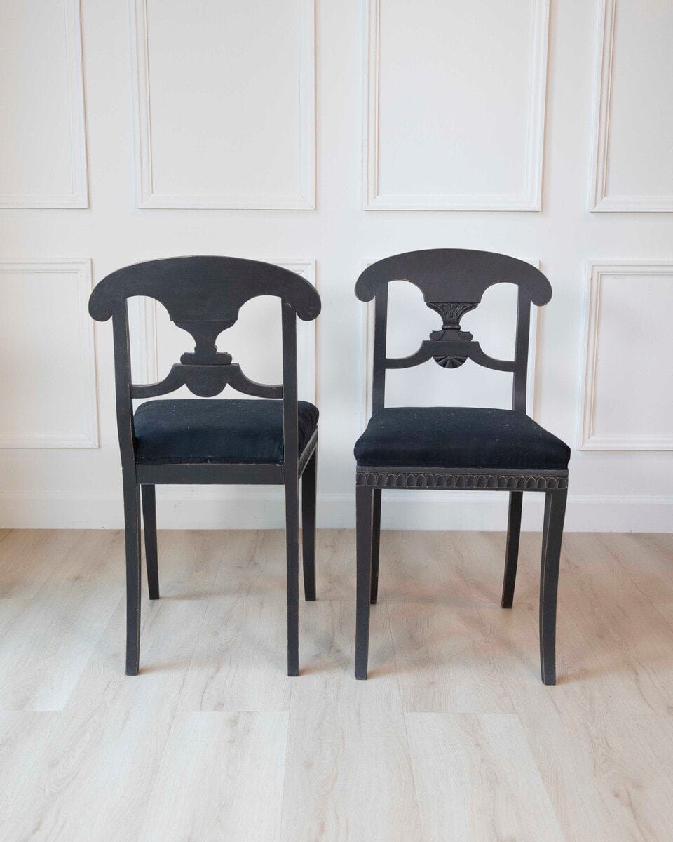 Set of 12 Swedish 19th Century Dining Chairs - JAA