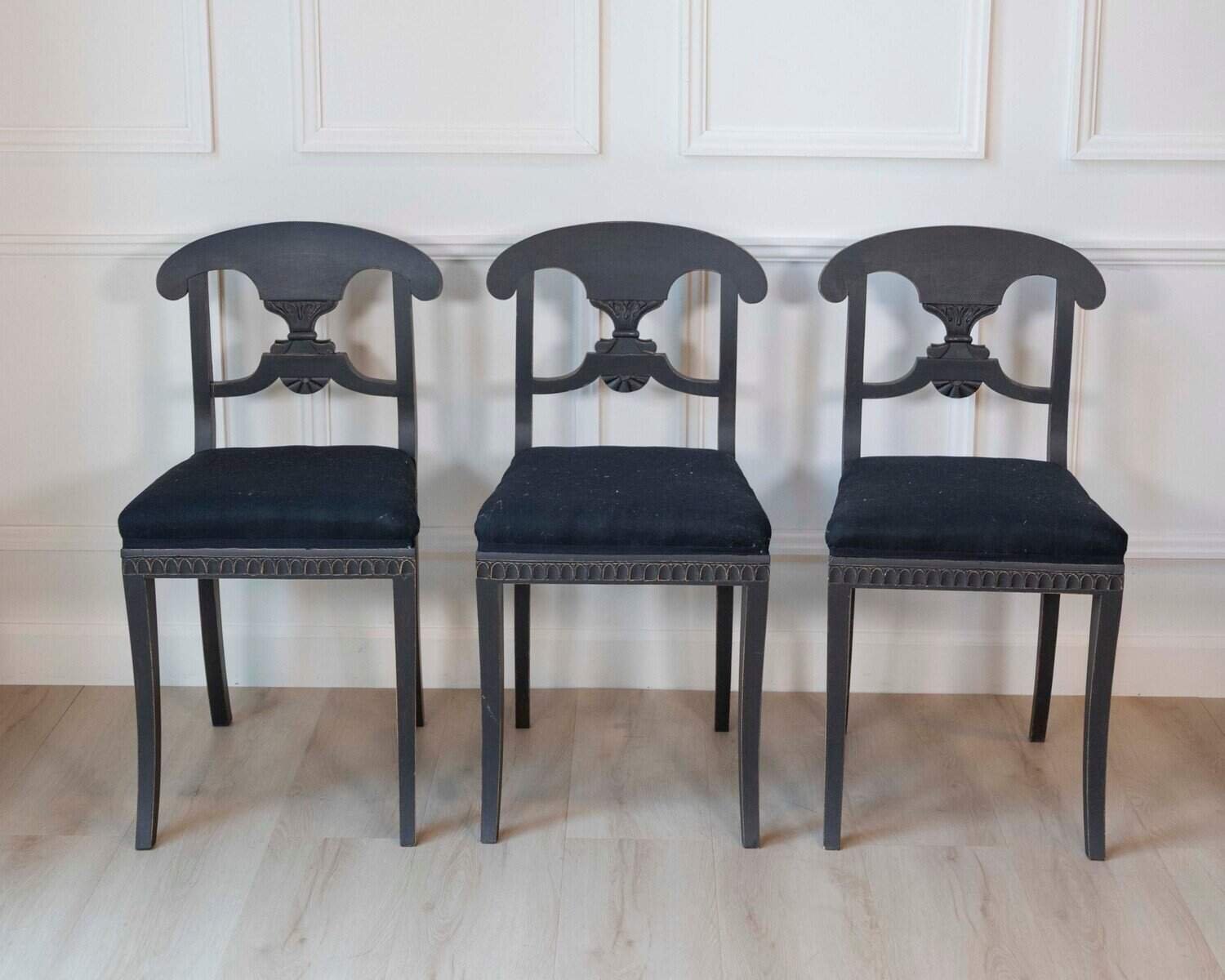 Set of 12 Swedish 19th Century Dining Chairs - JAA