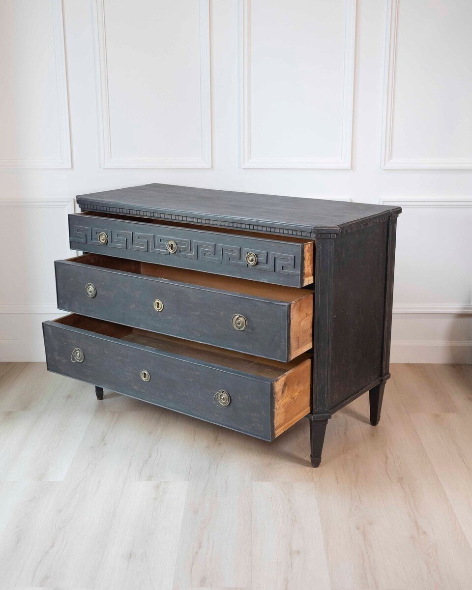 Swedish Gustavian Chest of Drawers, Circa 1790 - JAA
