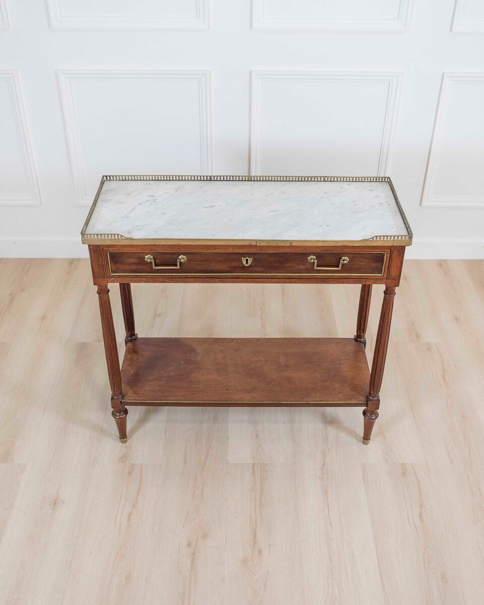 Louis XVI Style Console In Mahogany. - JAA