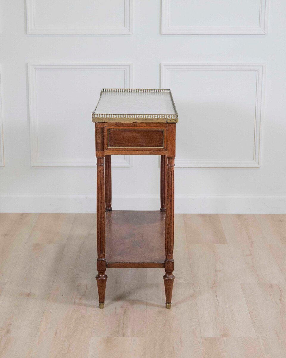 Louis XVI Style Console In Mahogany. - JAA