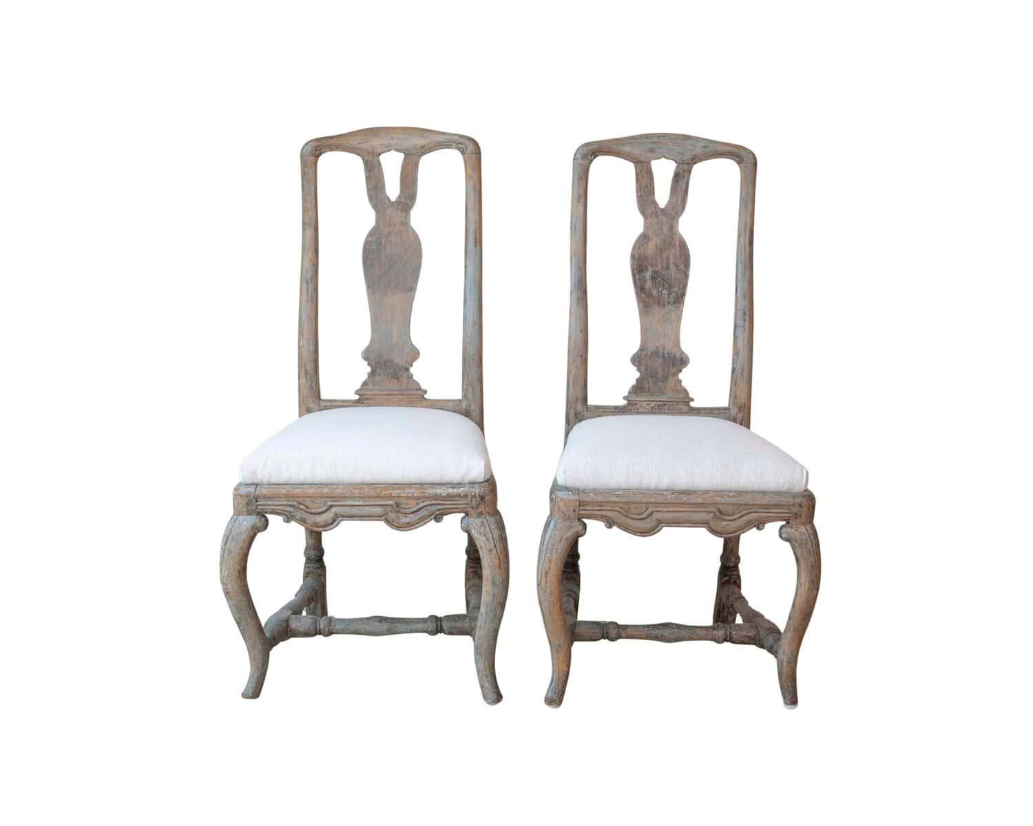 Pair of Swedish Rococo Period Dining Chairs with Vase-Form Splats, 18th Century