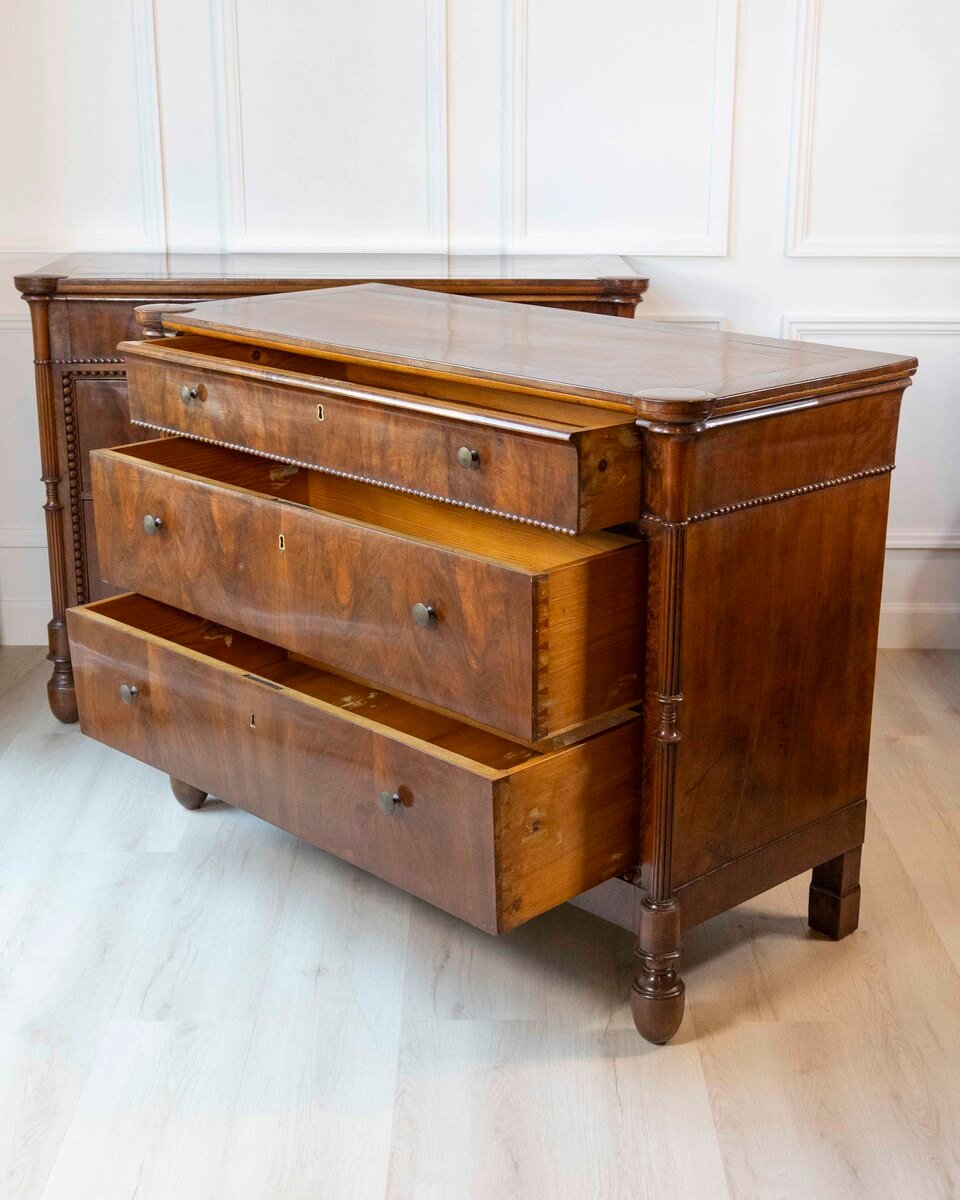 Pair of Carlo Decimo chests of drawers in veneered walnut wood Circa 1830 - JAA