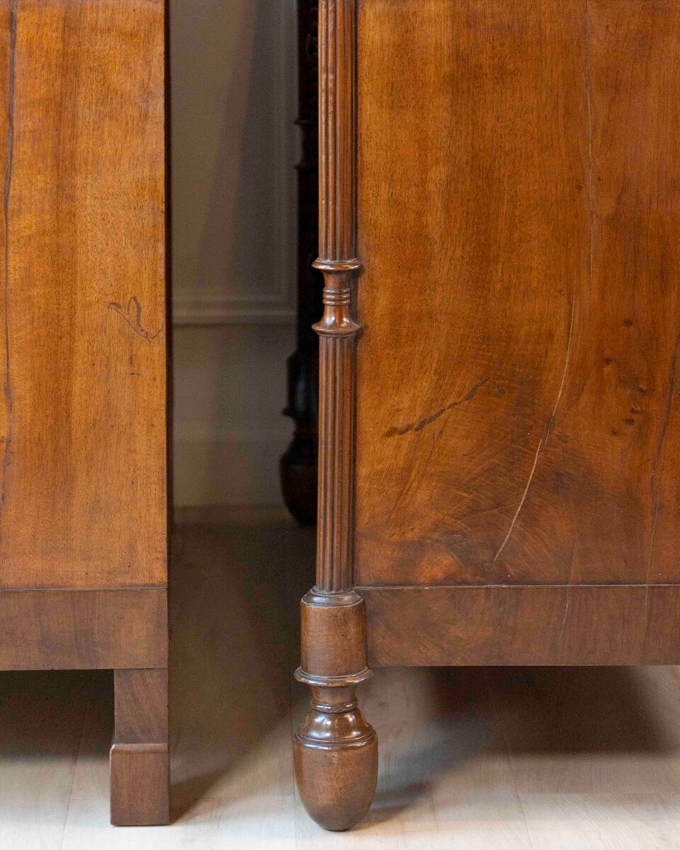 Pair of Carlo Decimo chests of drawers in veneered walnut wood Circa 1830 - JAA