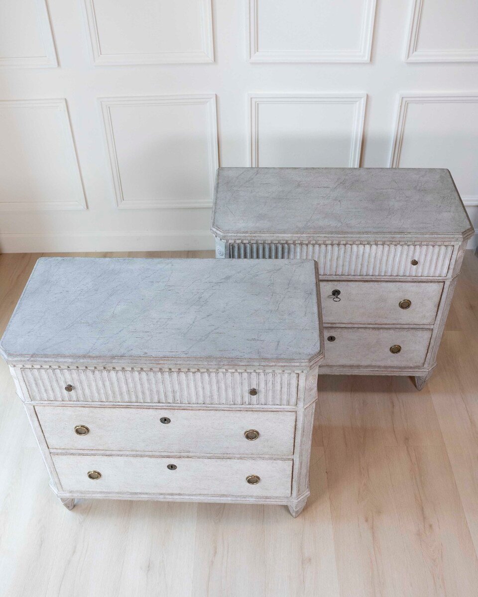 Pair of Swedish 19th Century Gustavian Style Chests of Drawers - JAA