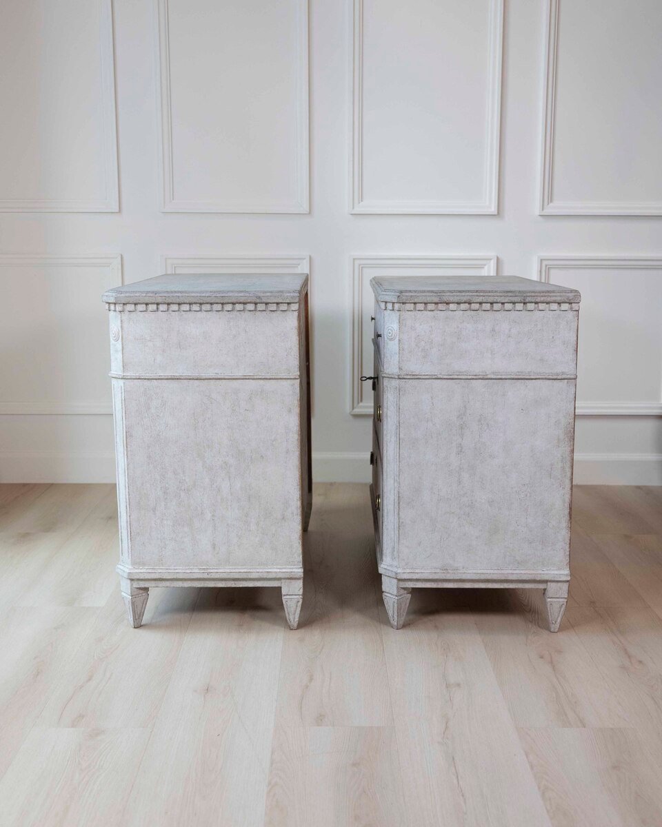 Pair of Swedish 19th Century Gustavian Style Chests of Drawers - JAA