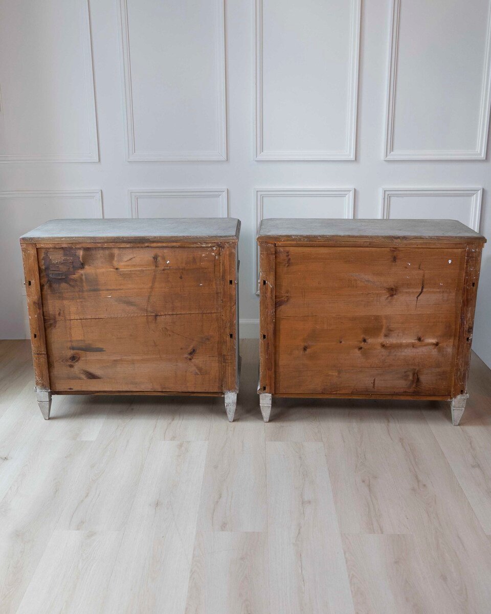 Pair of Swedish 19th Century Gustavian Style Chests of Drawers - JAA