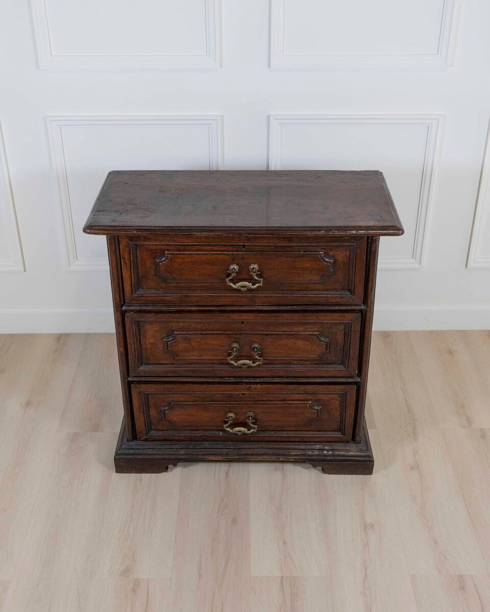 Italian 17th Century Emilian-Bolognese Chest of Drawers with Ashlar Front - JAA