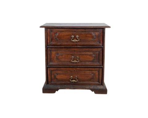 Italian 17th Century Emilian-Bolognese Chest of Drawers with Ashlar Front