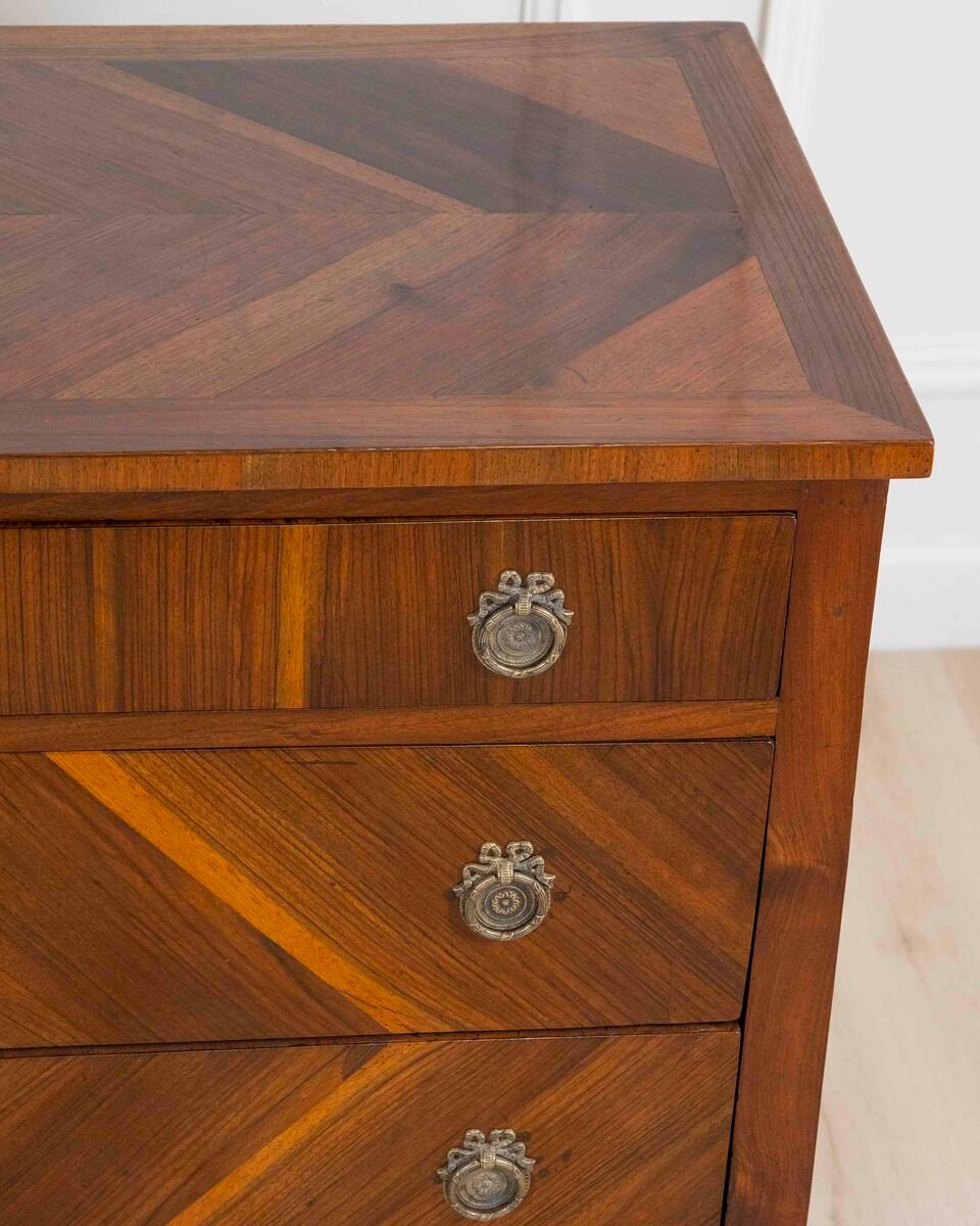 Italian 18th Century Directoire Walnut Chest of Drawers - JAA