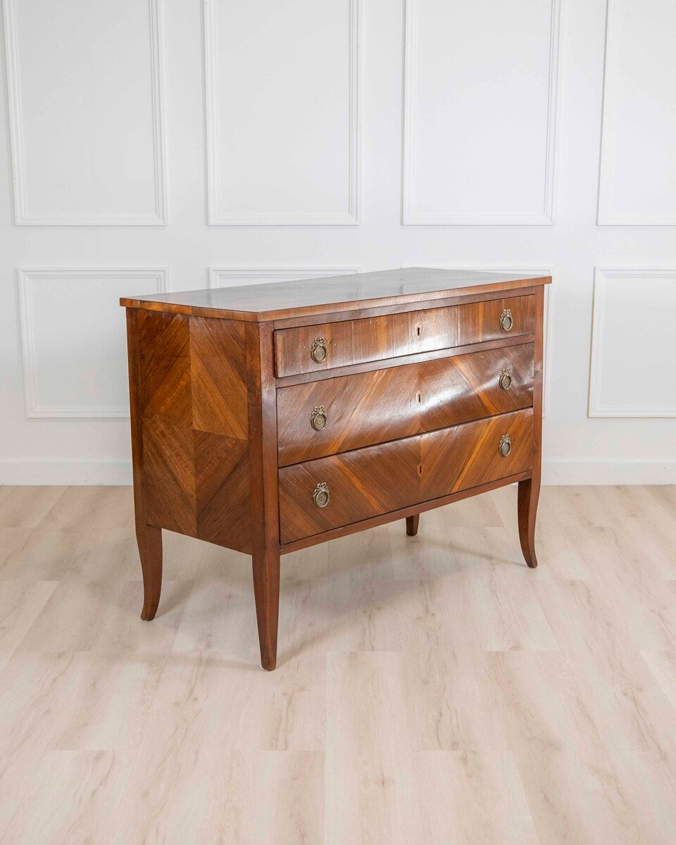 Italian 18th Century Directoire Walnut Chest of Drawers - JAA