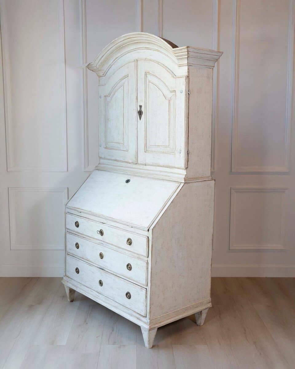 Writing cupboard from around 1800 hundered in pine, Sweden - JAA