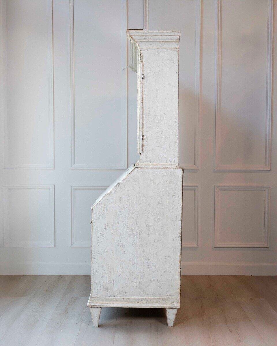 Writing cupboard from around 1800 hundered in pine, Sweden - JAA