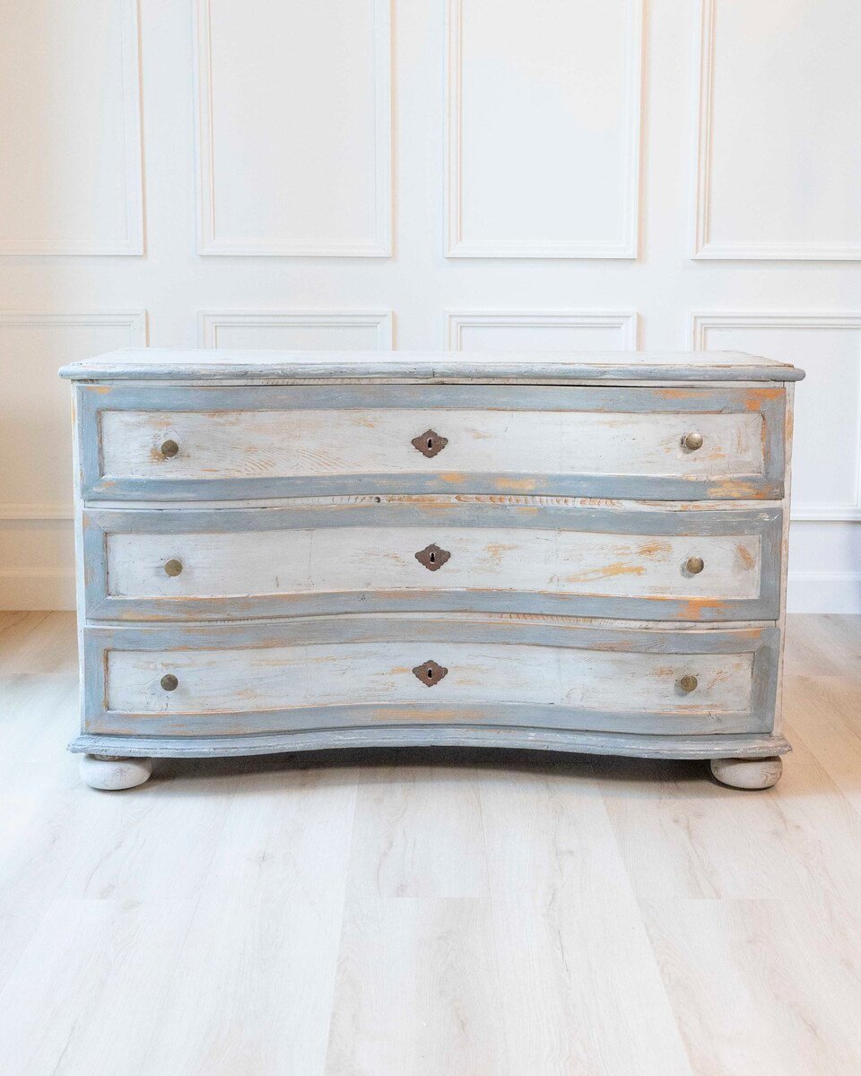 Chest of Drawers Painted antique Louis XV chest of drawers, circa 1760, from Bolzano, Northern Italy - JAA
