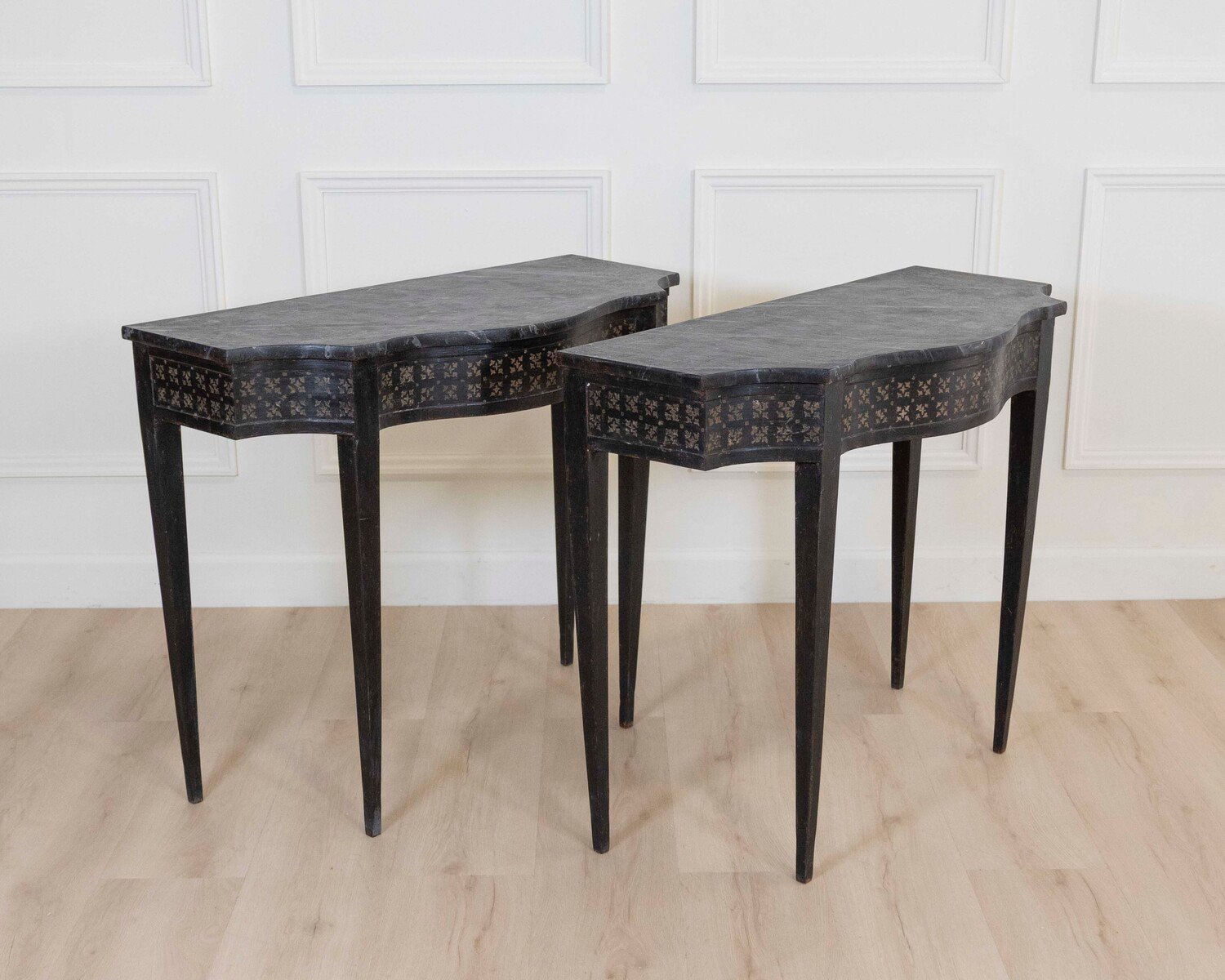 Pair of Italian Neoclassical Painted Console Tables, Late 19th Century - JAA